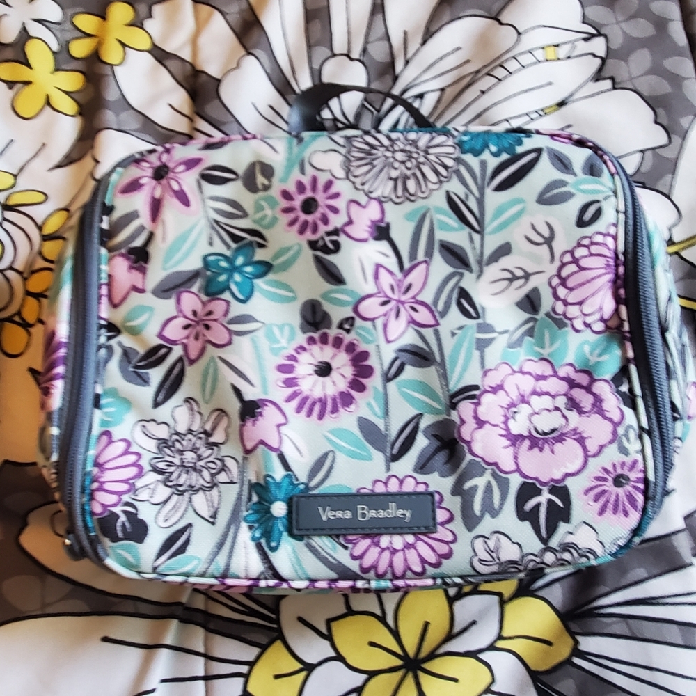 Vera Bradley lunchbox NWOT
